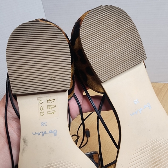 Boden Florence Leopard Lace Up Pointed Toe Flats Womens Size EU 38 - Picture 11 of 16